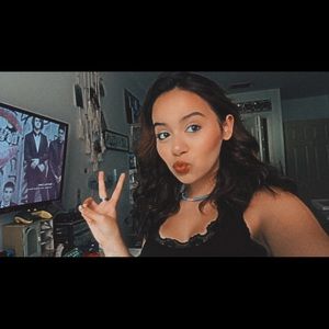 Meet your Posher, Petra